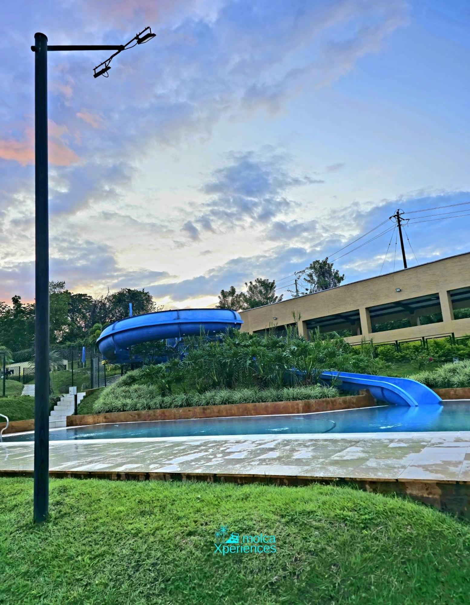Apartamento Privado Vacacional A 5M Del Aeropuerto, 20 Minutos Del Parque Del Cafe Y Centro De Armenia Con 4 Piscinas, 3 Jacuzzi, Sauna By Molca Xperiences 3H Ngoại thất bức ảnh