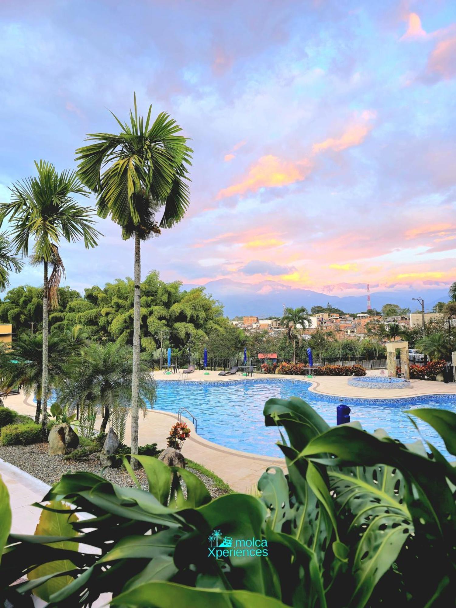 Apartamento Privado Vacacional A 5M Del Aeropuerto, 20 Minutos Del Parque Del Cafe Y Centro De Armenia Con 4 Piscinas, 3 Jacuzzi, Sauna By Molca Xperiences 3H Ngoại thất bức ảnh